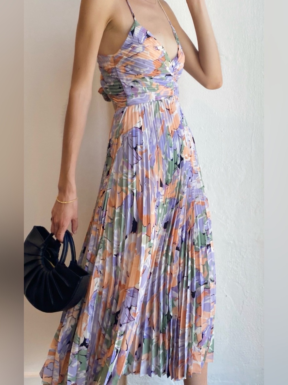 ASTR the label xl Blythe floral plisse midi dress crisscross back watercolor new - Picture 4 of 11